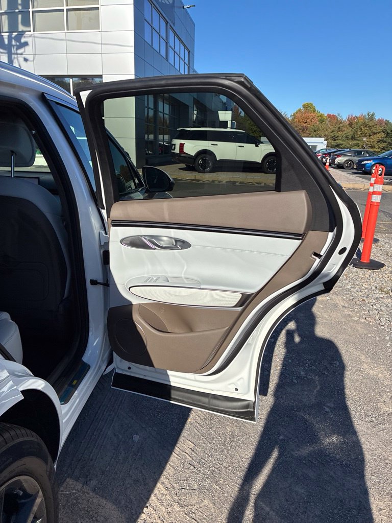 New 2027 Genesis GV70 2.5T Advanced AWD/4WD image 20