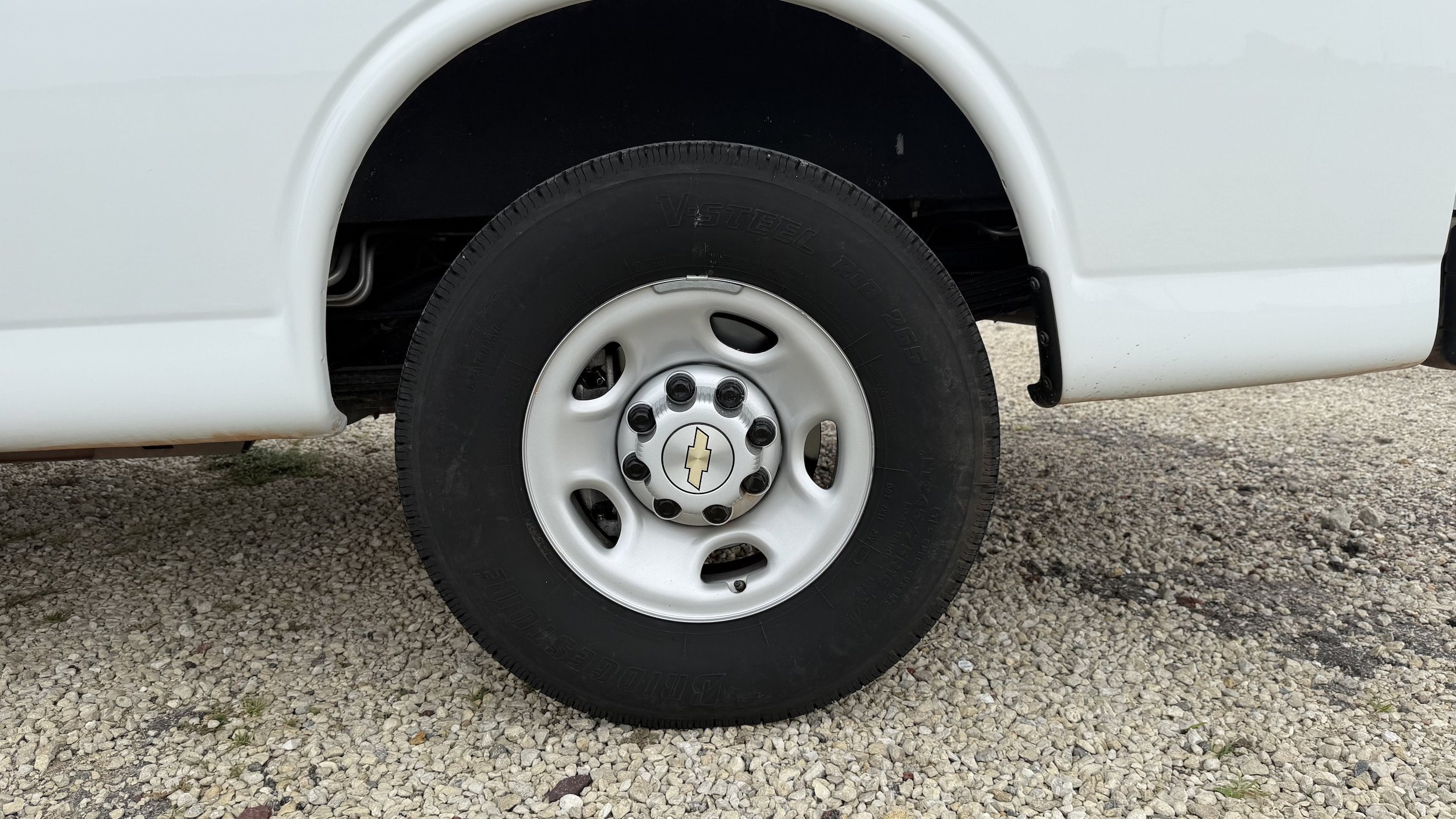 Used 2024 Chevrolet Express 3500 LS RWD image 15
