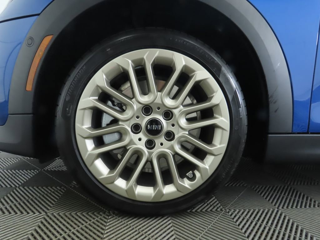 Used 2026 MINI Cooper 4-Door Hardtop image 32