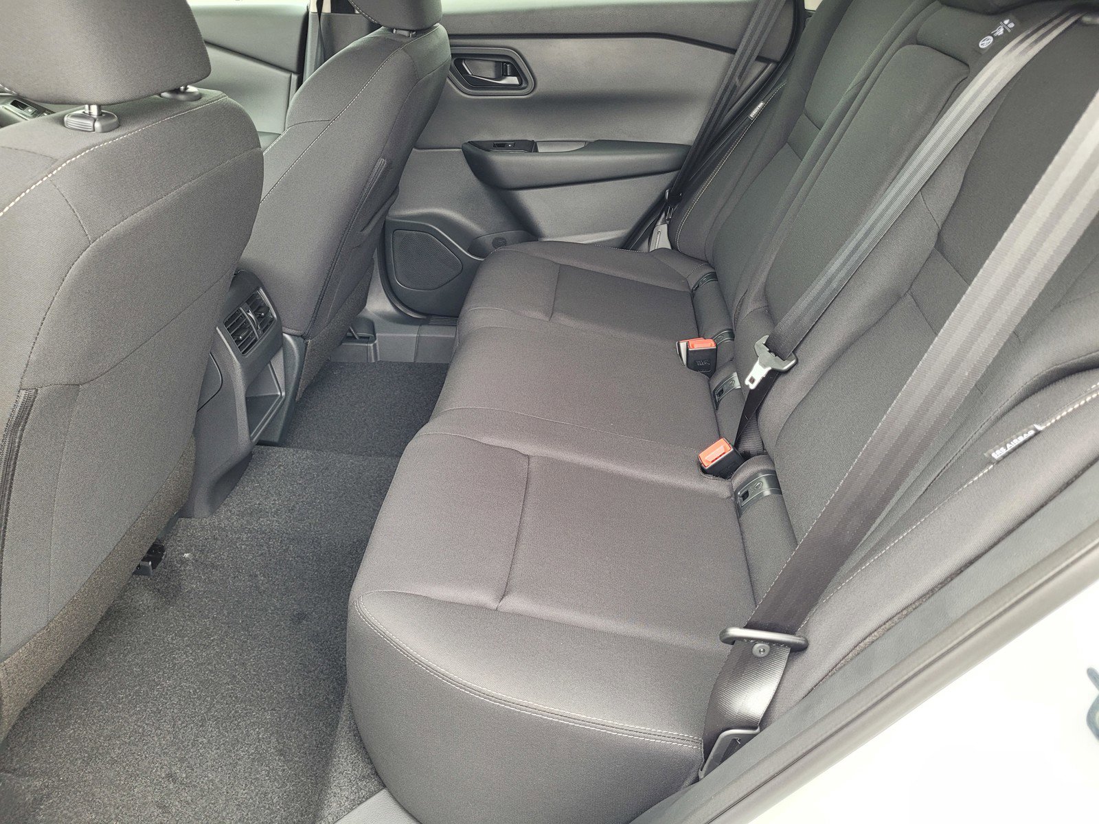 New 2025 Nissan Rogue S image 7