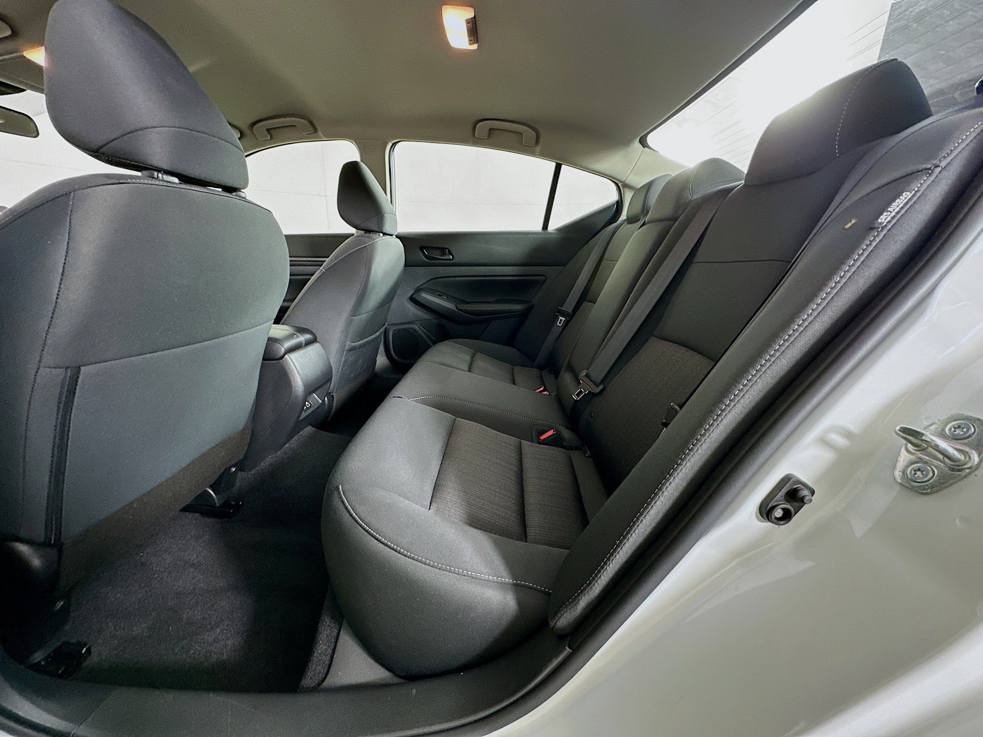 Used 2025 Nissan Altima 2.5 SV image 26