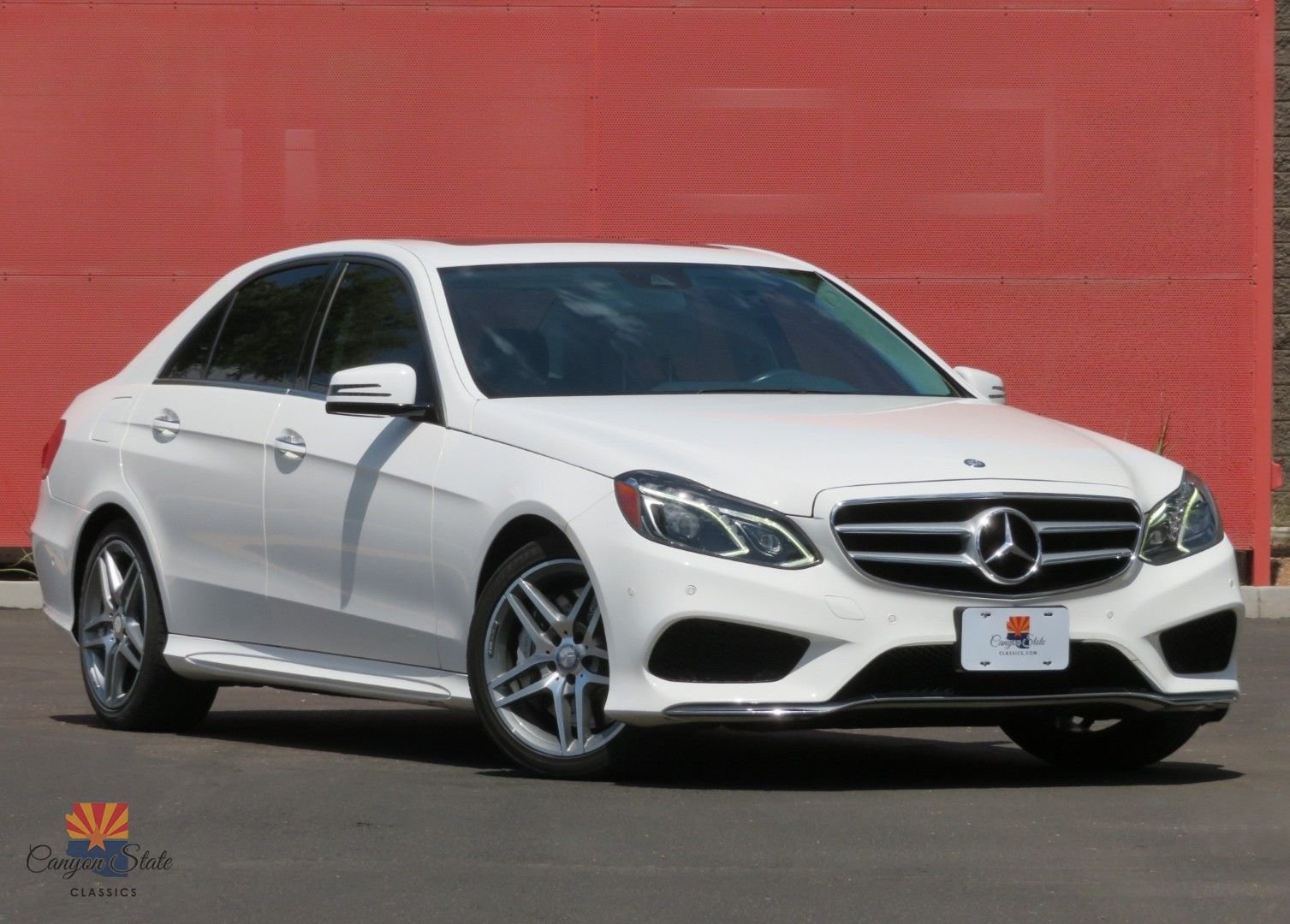 Used 2014 Mercedes-Benz E 550 4MATIC Sedan image 1