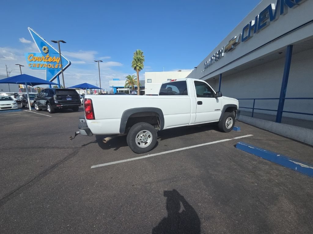 Used 2006 Chevrolet Silverado 2500 W/T RWD image 2