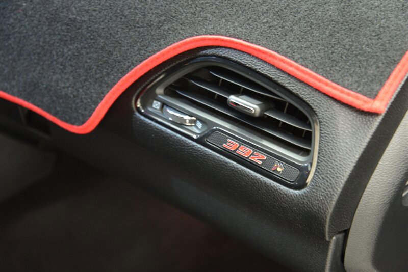 Used 2022 Dodge Challenger R/T Scat Pack RWD image 38