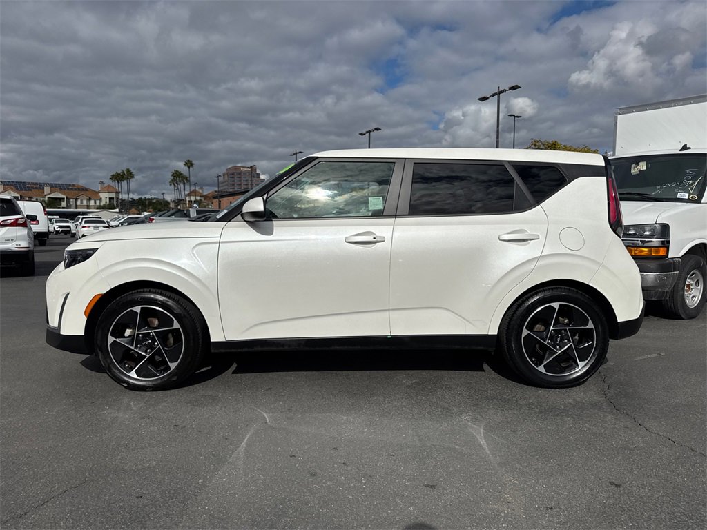 Used 2023 Kia Soul EX image 7