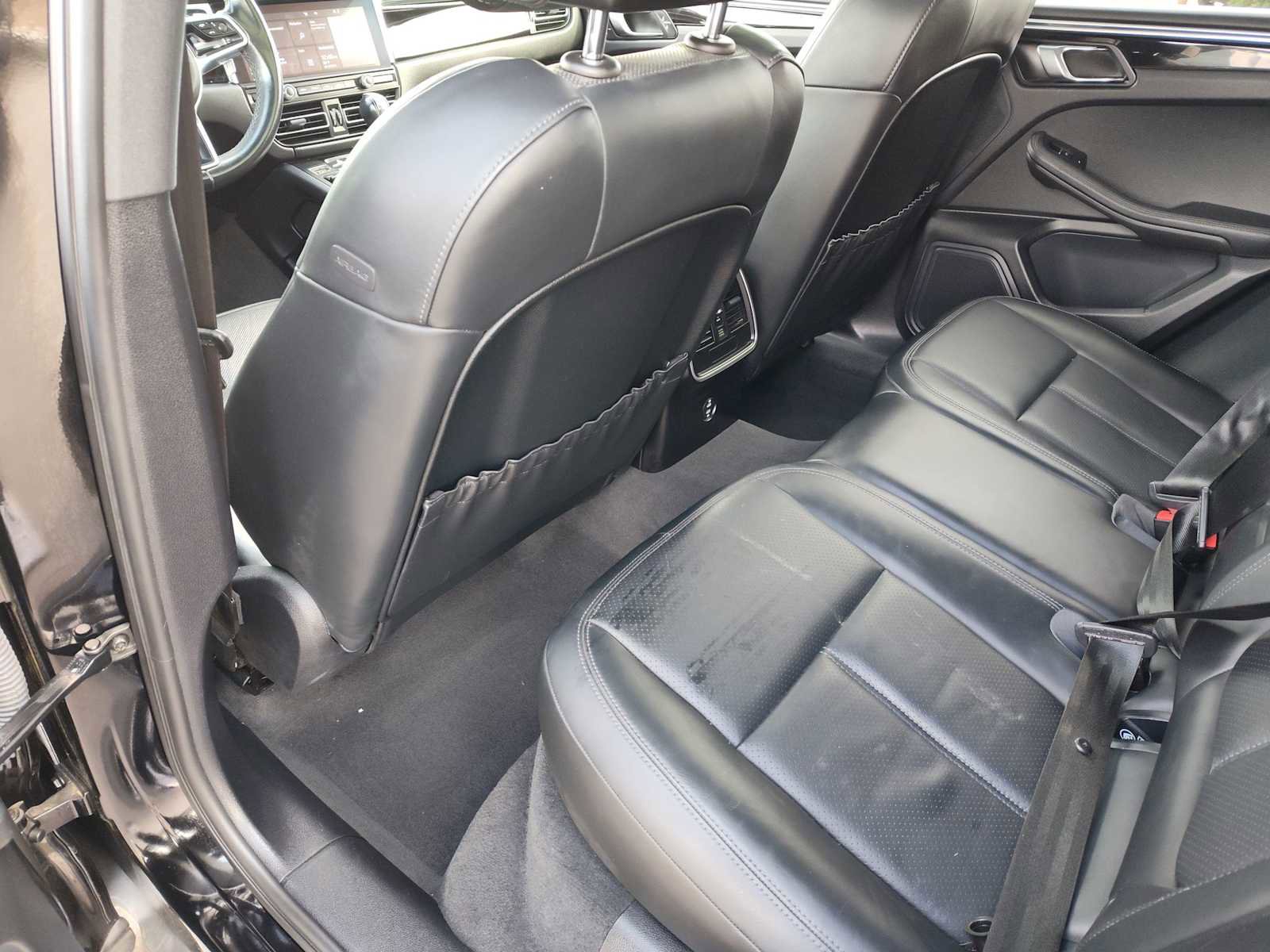 Used 2020 Porsche Macan image 21