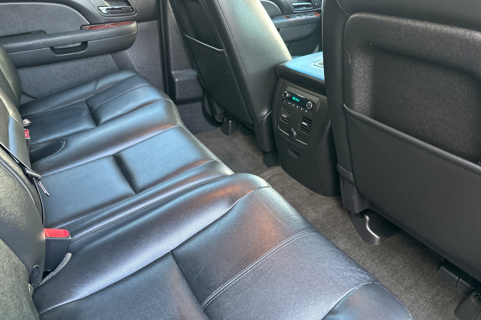 Used 2013 Chevrolet Avalanche LT w/ Texas Edition RWD image 17