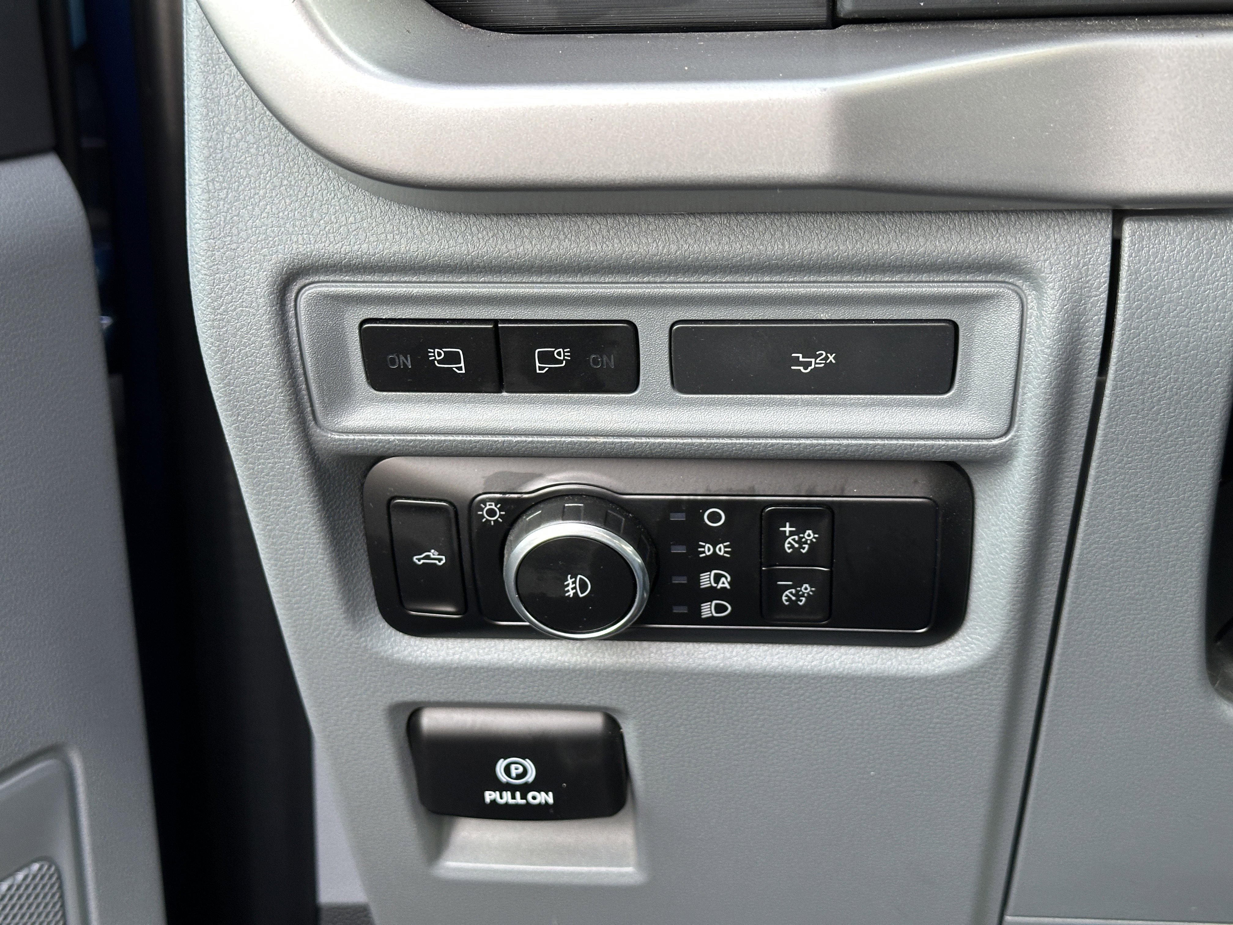 Certified 2022 Ford F150 XLT w/ Equipment Group 302A High image 20