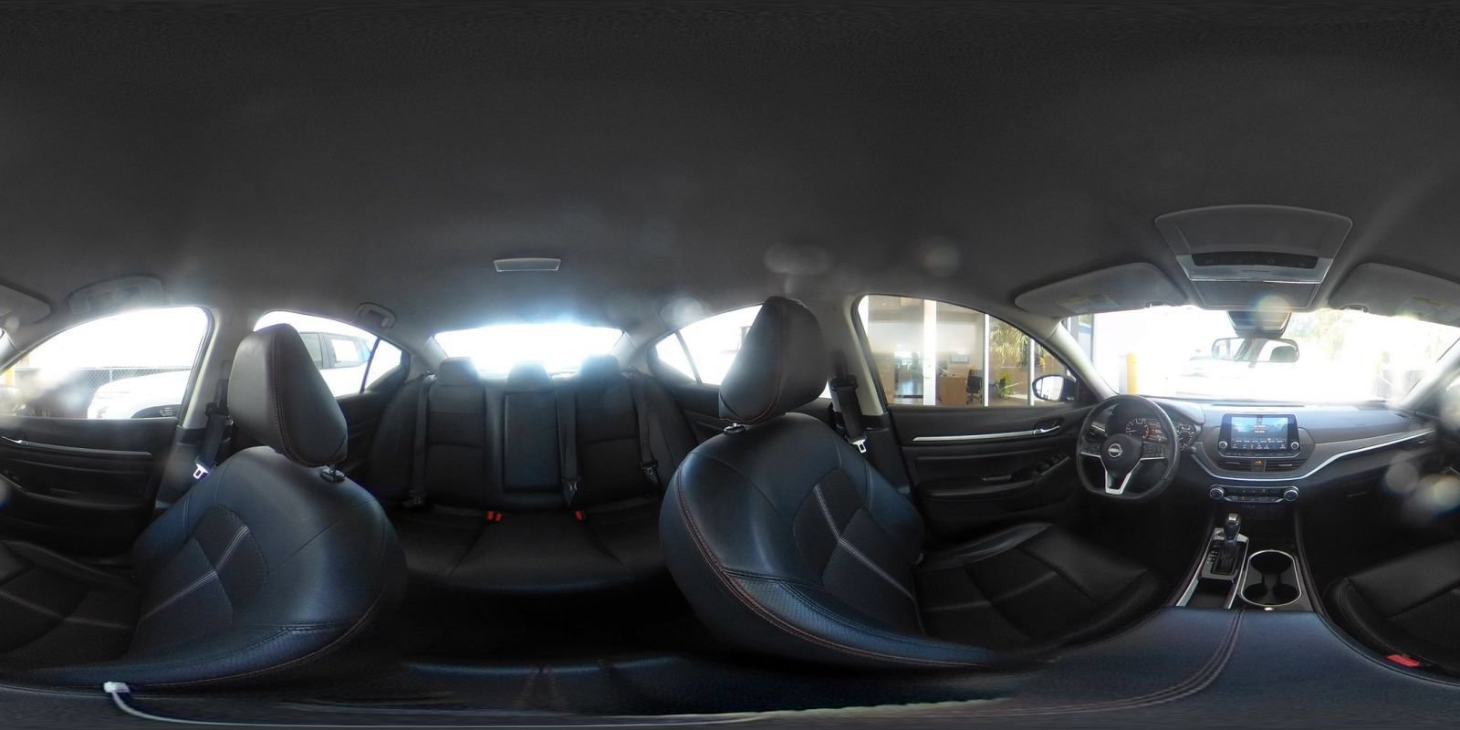 Used 2025 Nissan Altima 2.5 SR FWD image 42