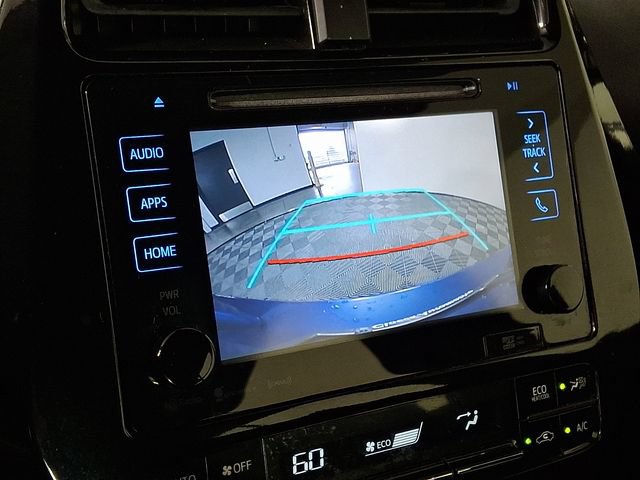 Used 2017 Toyota Prius Three Touring FWD image 4