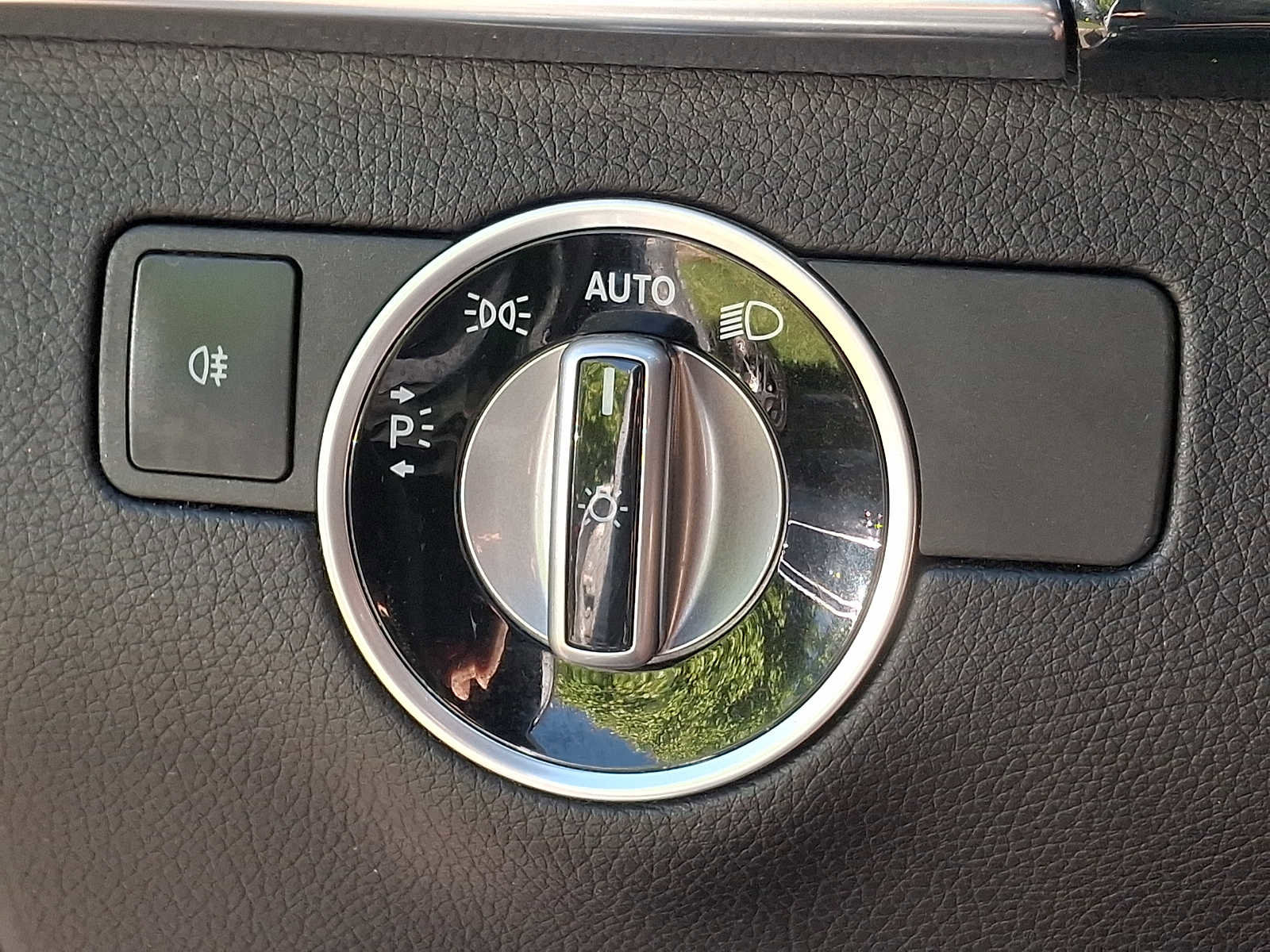 Used 2018 Mercedes-Benz GLE 350 4MATIC image 23