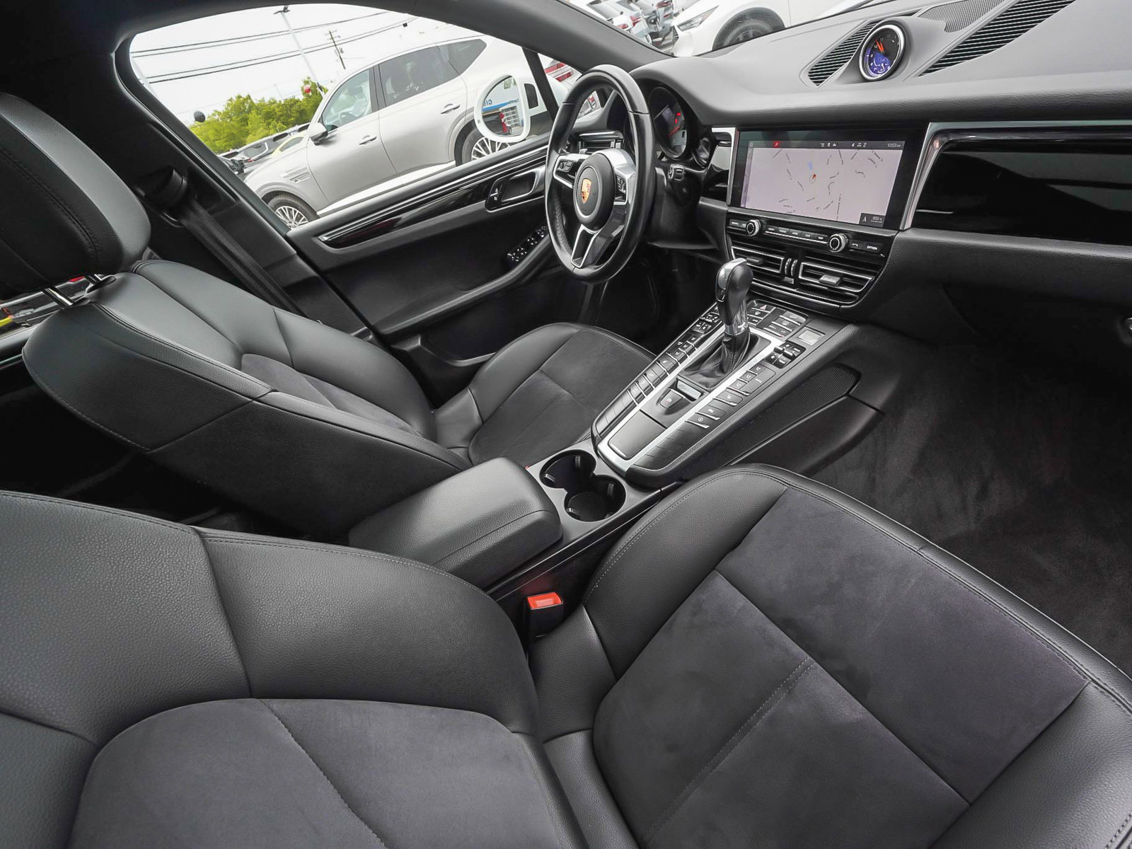 Used 2021 Porsche Macan S AWD/4WD image 45