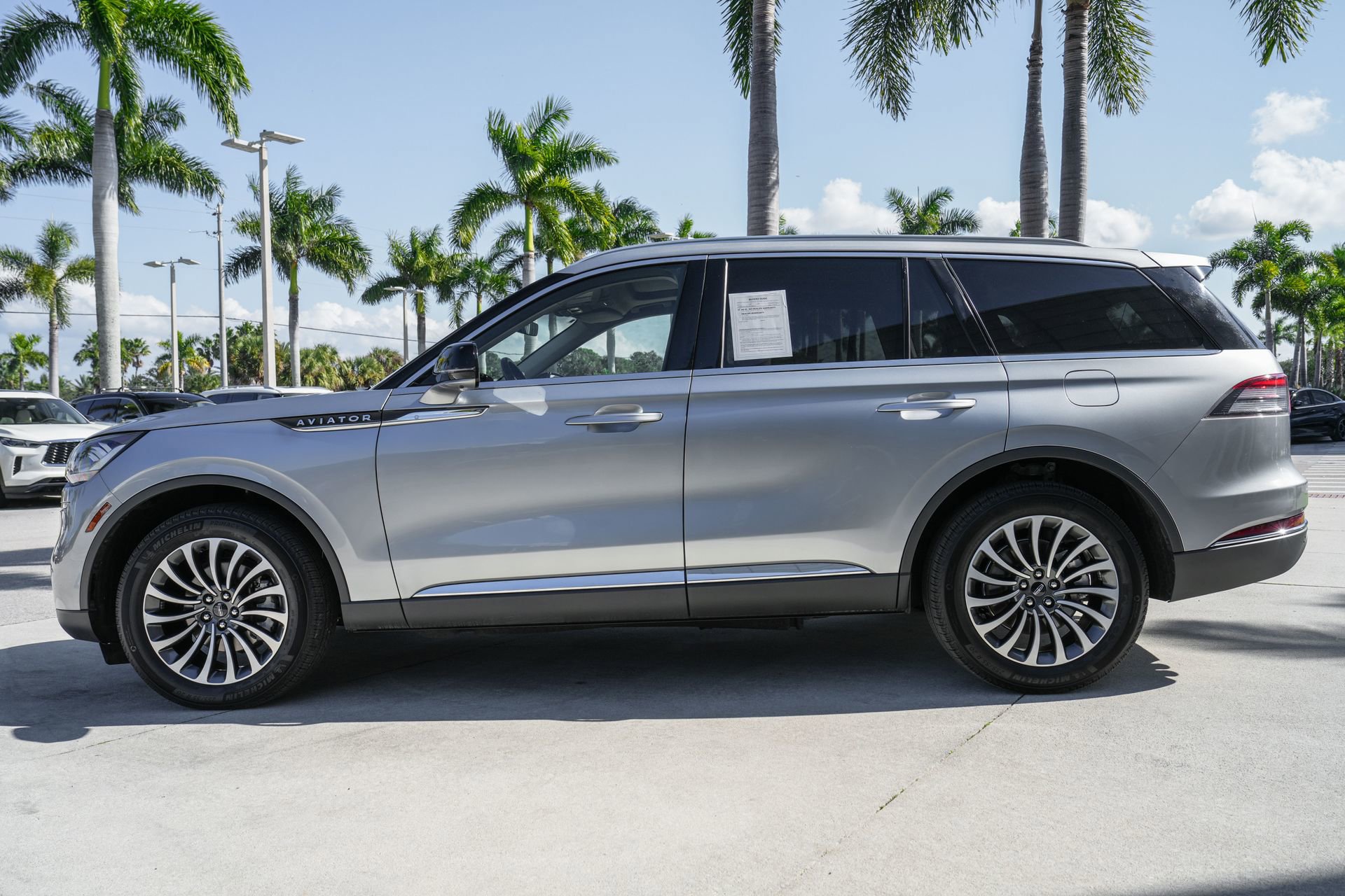 Used 2024 Lincoln Aviator Reserve image 21
