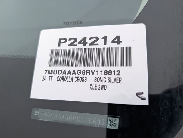 Used 2024 Toyota Corolla Cross XLE w/ Convenience Package FWD image 38