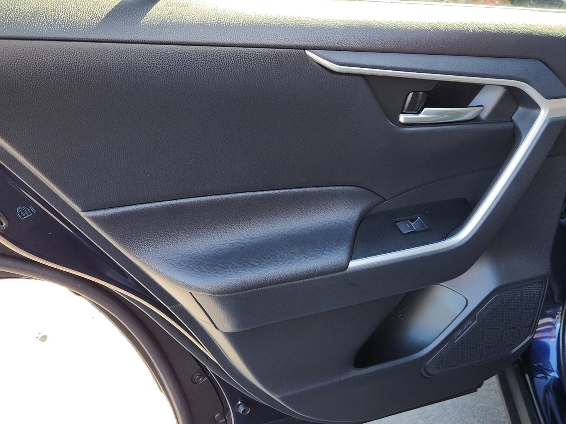 Certified 2025 Toyota RAV4 XLE image 26