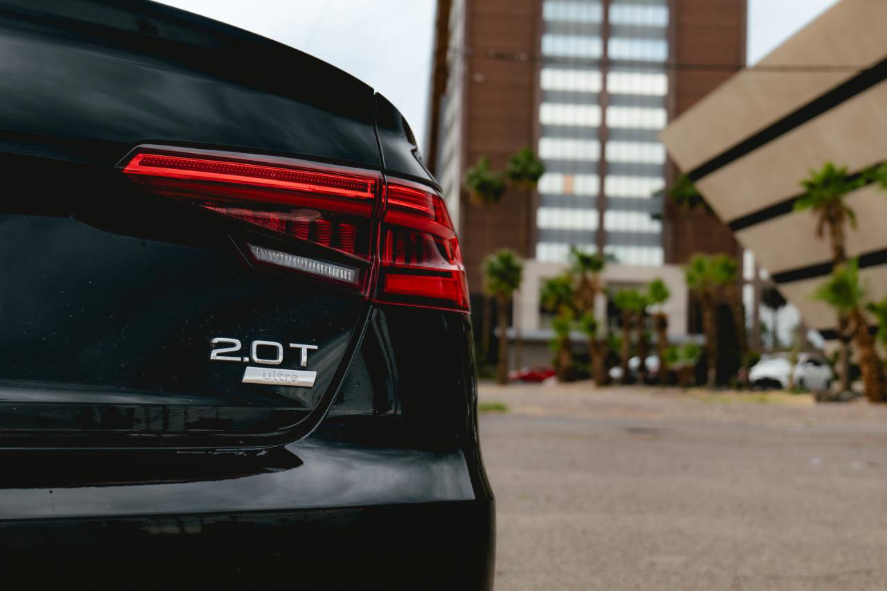 Used 2017 Audi A4 2.0T Ultra Premium w/ 18" Wheel Package image 9