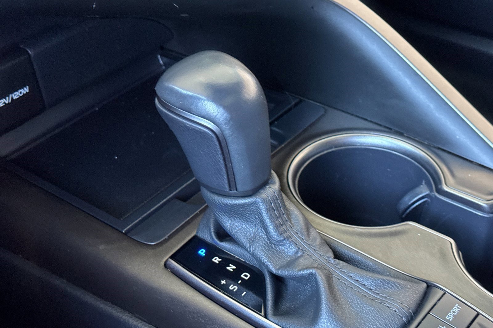 Certified 2023 Toyota Camry SE w/ Convenience Package image 17