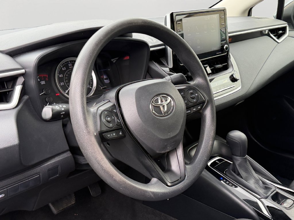 Used 2021 Toyota Corolla LE w/ Carpet Mat Package (TMS) FWD image 18