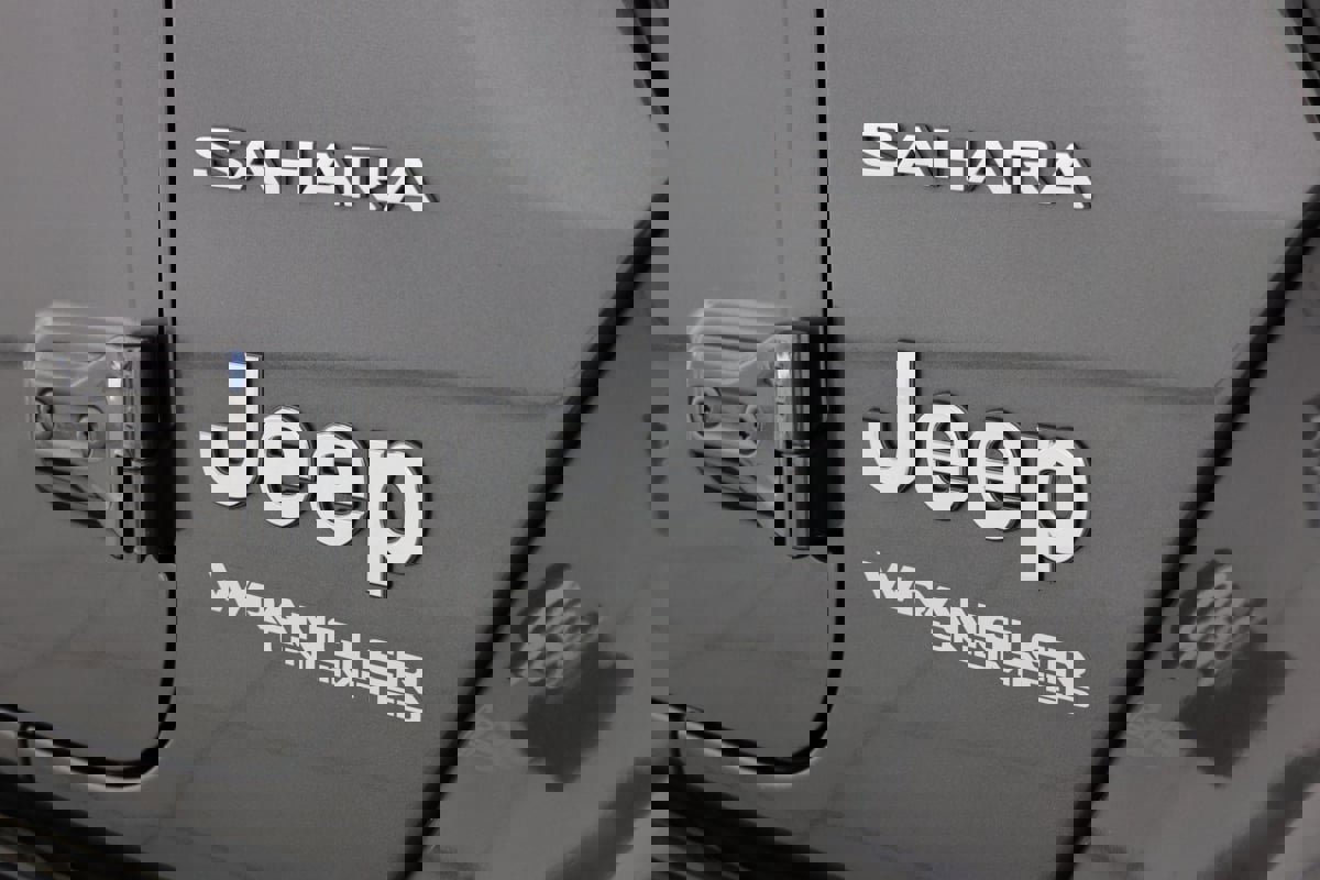 Used 2021 Jeep Wrangler Unlimited Sahara image 15