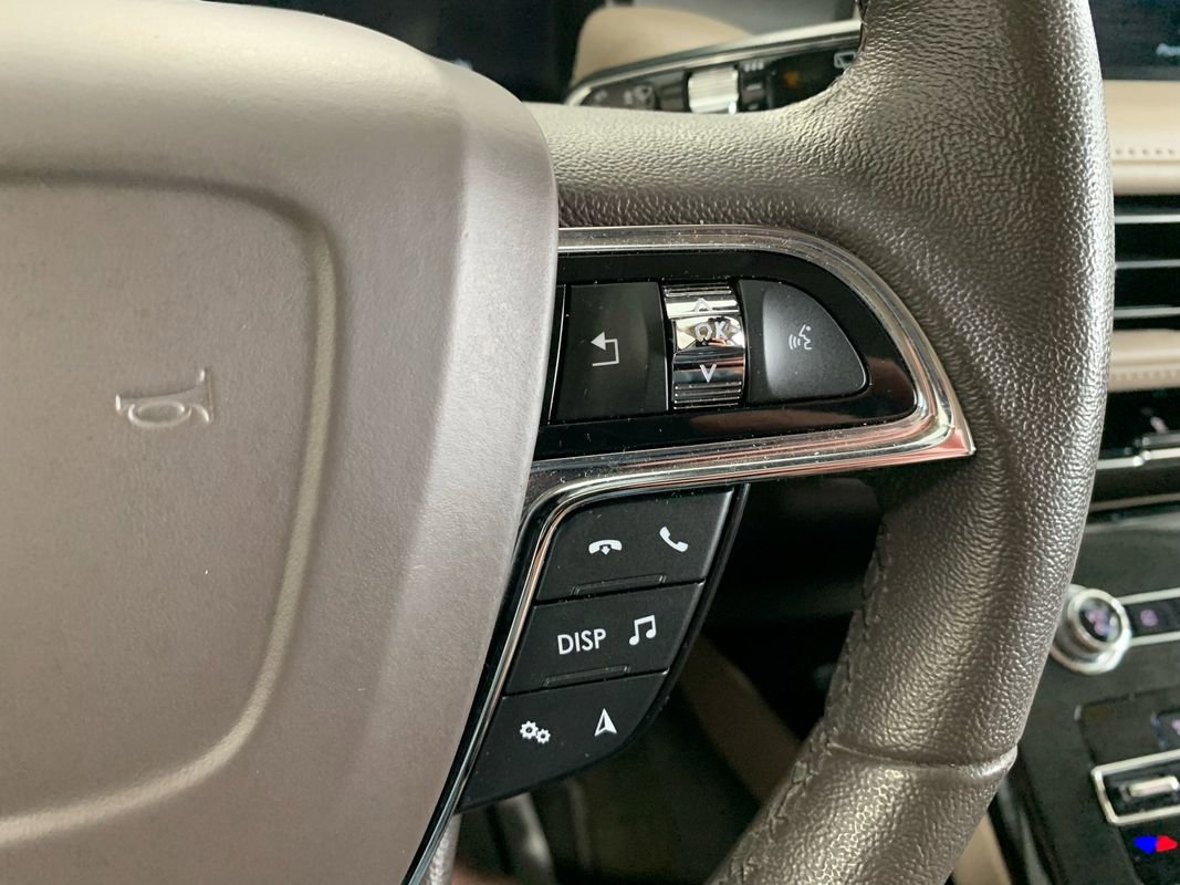 Used 2023 Lincoln Nautilus AWD image 34