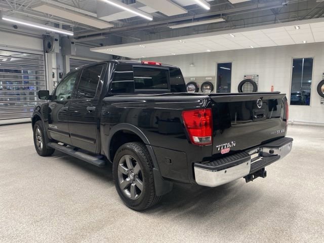 Used 2015 Nissan Titan SV w/ SV Value Truck Package image 8