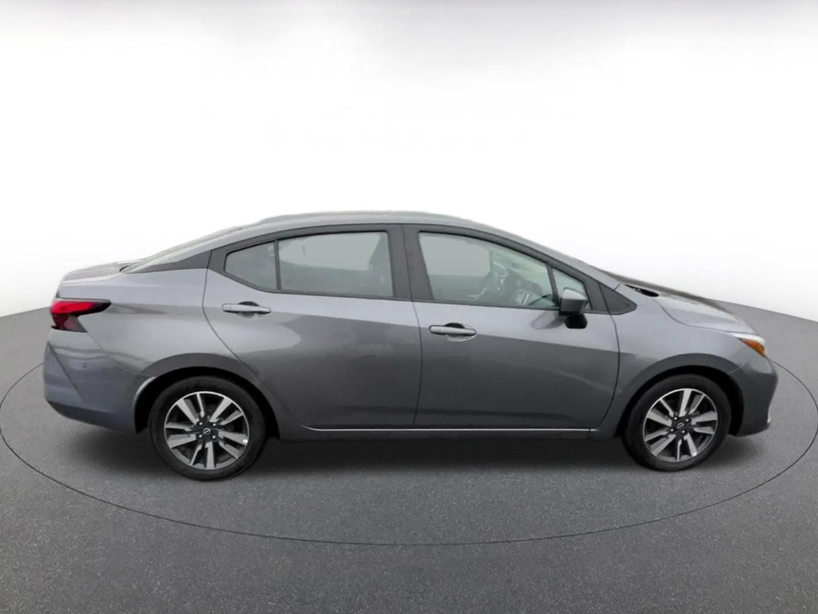 Used 2025 Nissan Versa SV FWD image 15