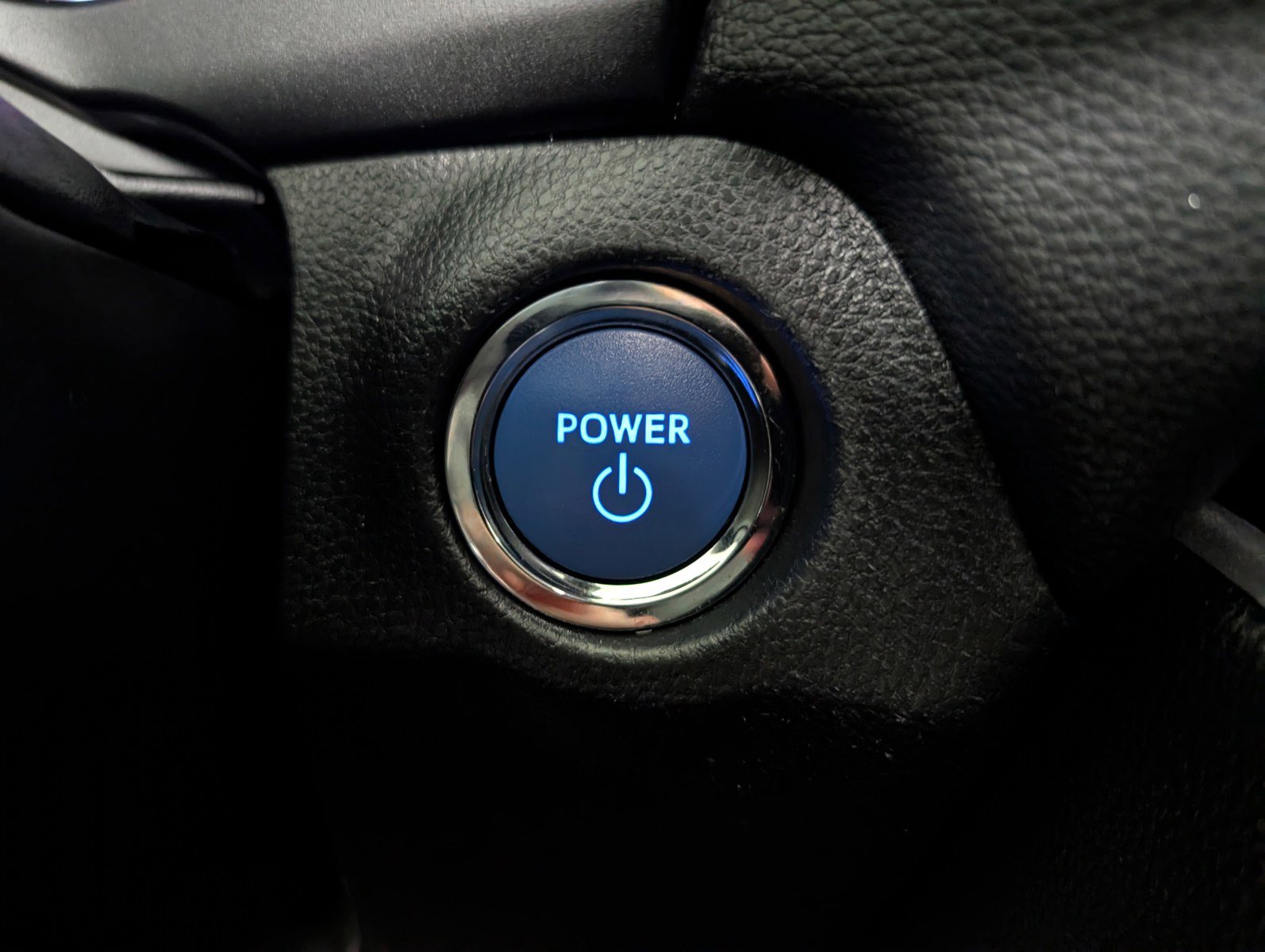 Used 2022 Toyota RAV4 XLE image 23