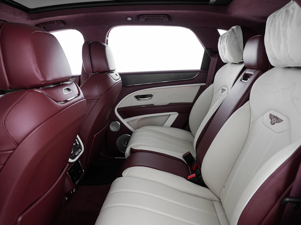 New 2027 Bentley Bentayga AWD/4WD image 29
