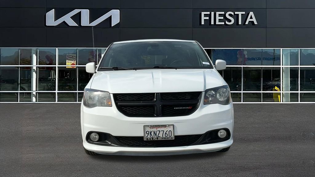 Used 2020 Dodge Grand Caravan SXT w/ Driver Convenience Group image 3