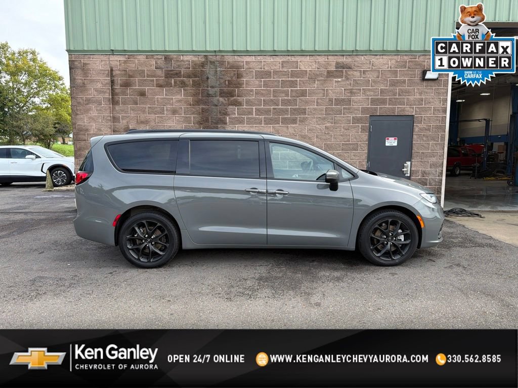 Used 2023 Chrysler Pacifica Touring-L w/ S Appearance Package