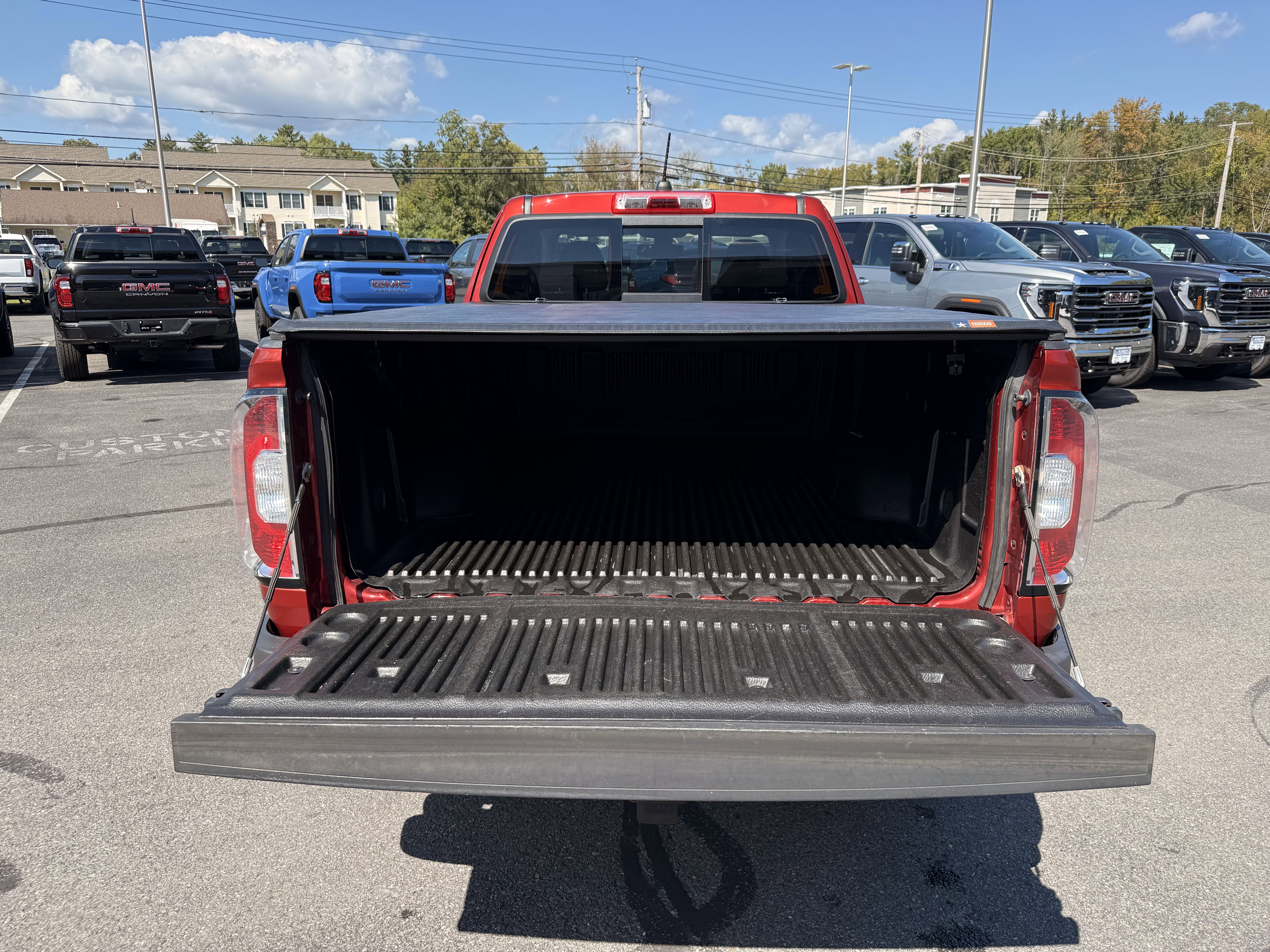 Used 2016 GMC Canyon SLE w/ SLE Convenience Package image 19