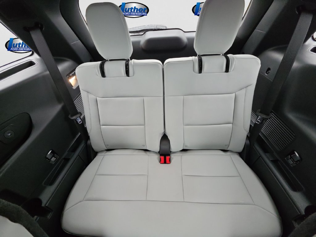 New 2027 Ford Explorer Platinum w/ 3.0L Ultimate Package AWD/4WD image 14