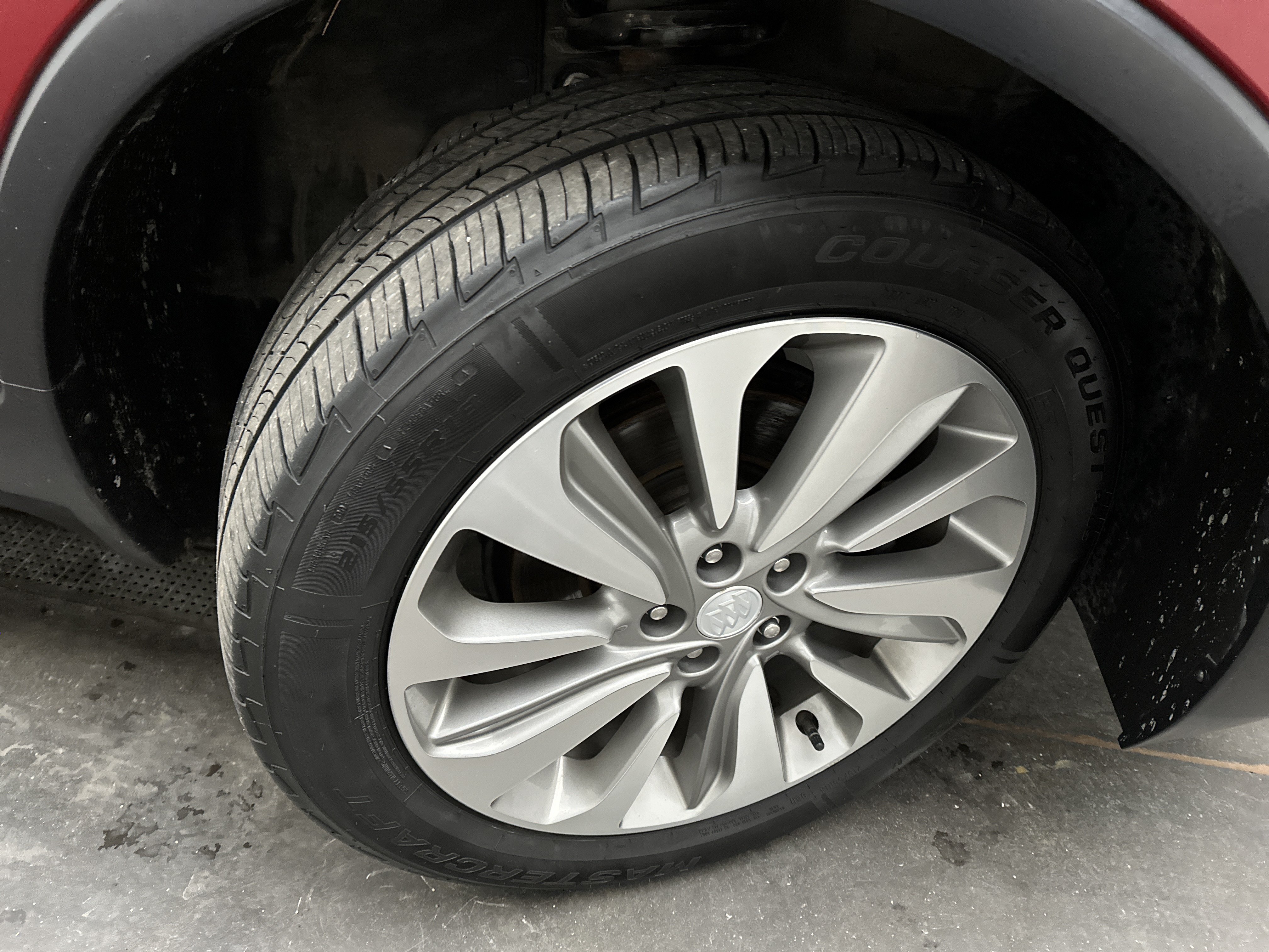 Used 2019 Buick Encore Preferred AWD/4WD image 10