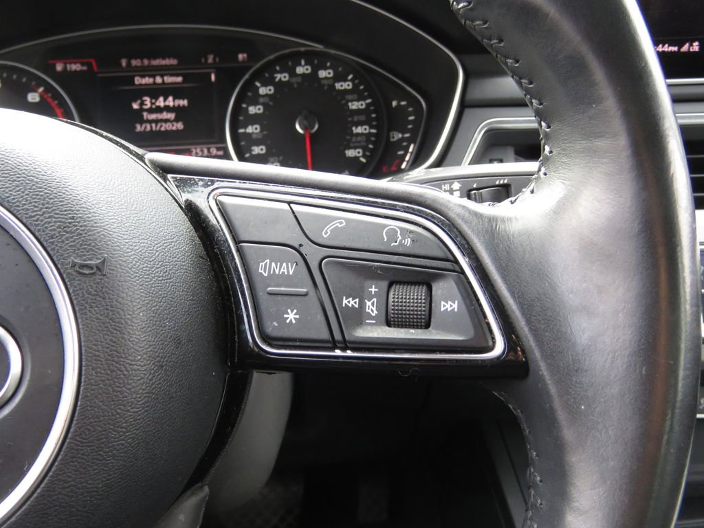 Used 2017 Audi A4 2.0T Premium image 22