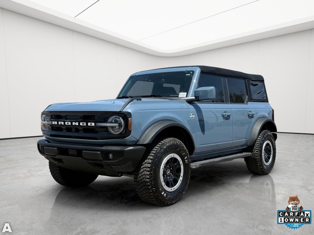 Used 2024 Ford Bronco Outer Banks w/ Sasquatch Package AWD/4WD image 2