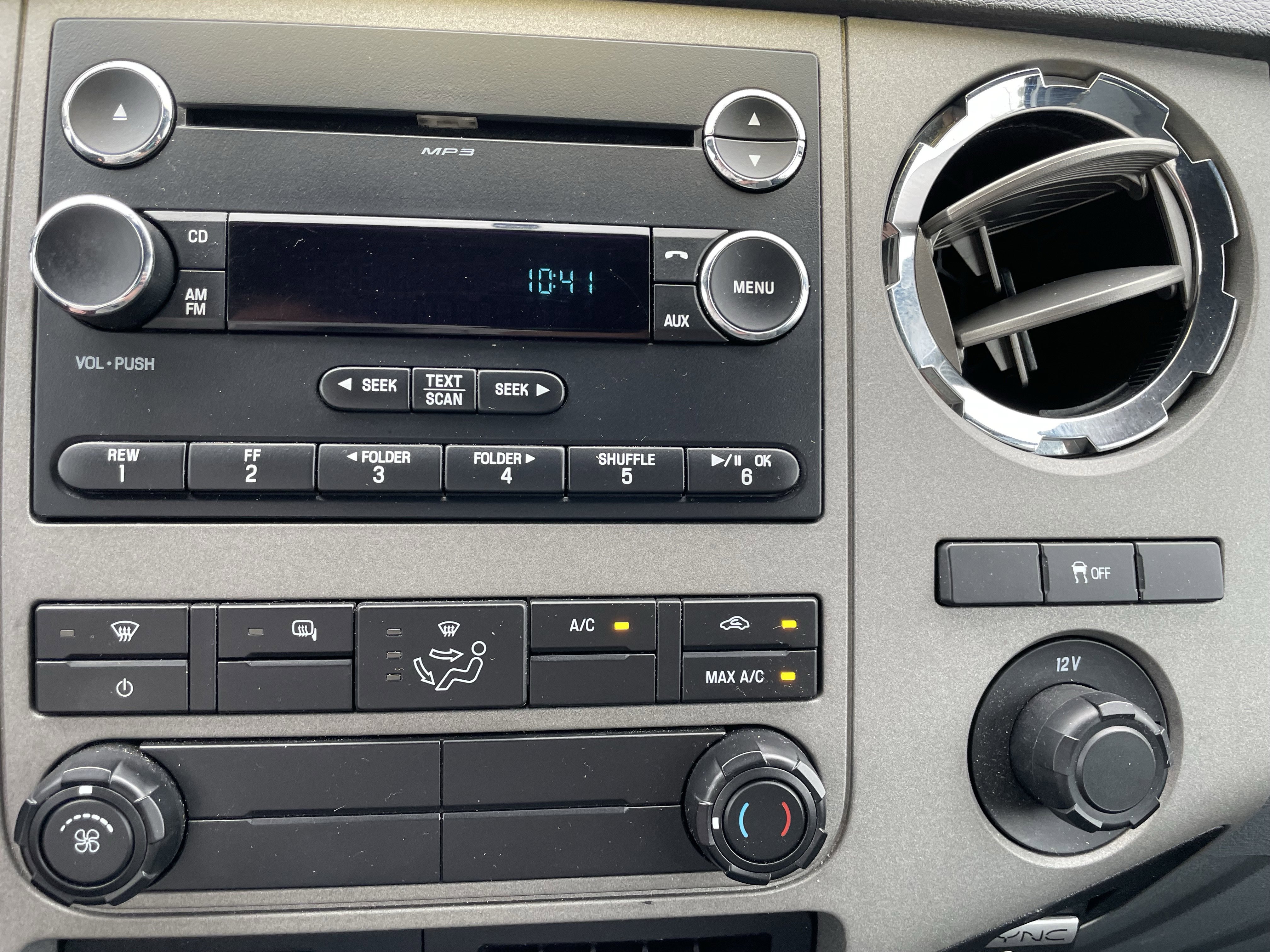 Used 2016 Ford F250 XLT w/ Advanced Security Group image 21