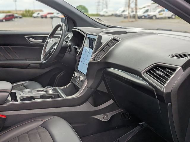 Certified 2024 Ford Edge ST-Line AWD/4WD image 38