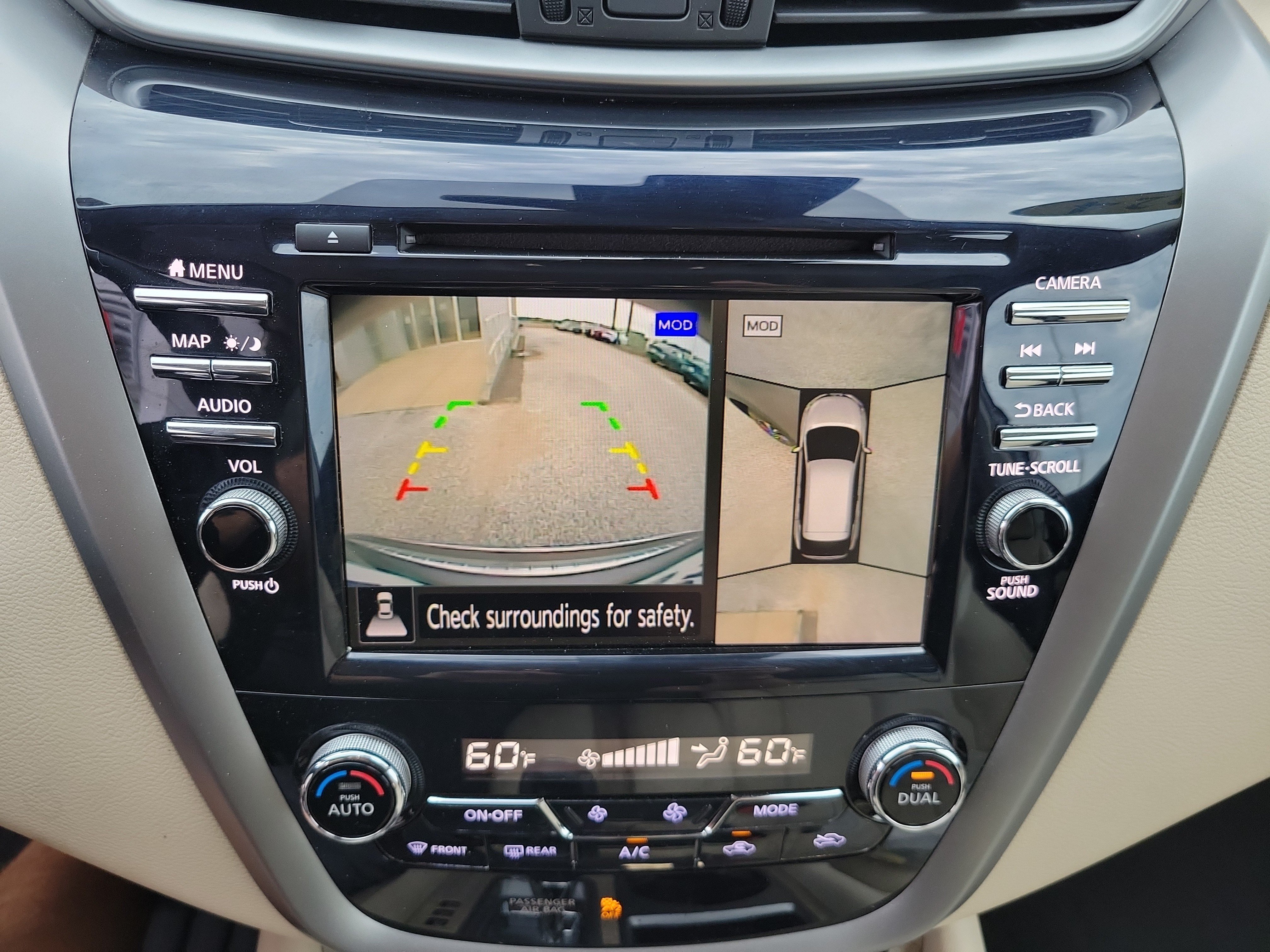 Used 2024 Nissan Murano SL FWD image 16