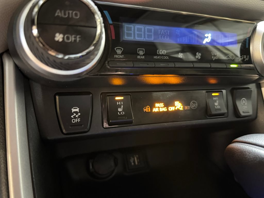 Used 2023 Toyota RAV4 XLE w/ Convenience Package AWD/4WD image 30