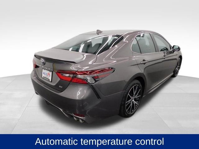 Used 2024 Toyota Camry SE image 9