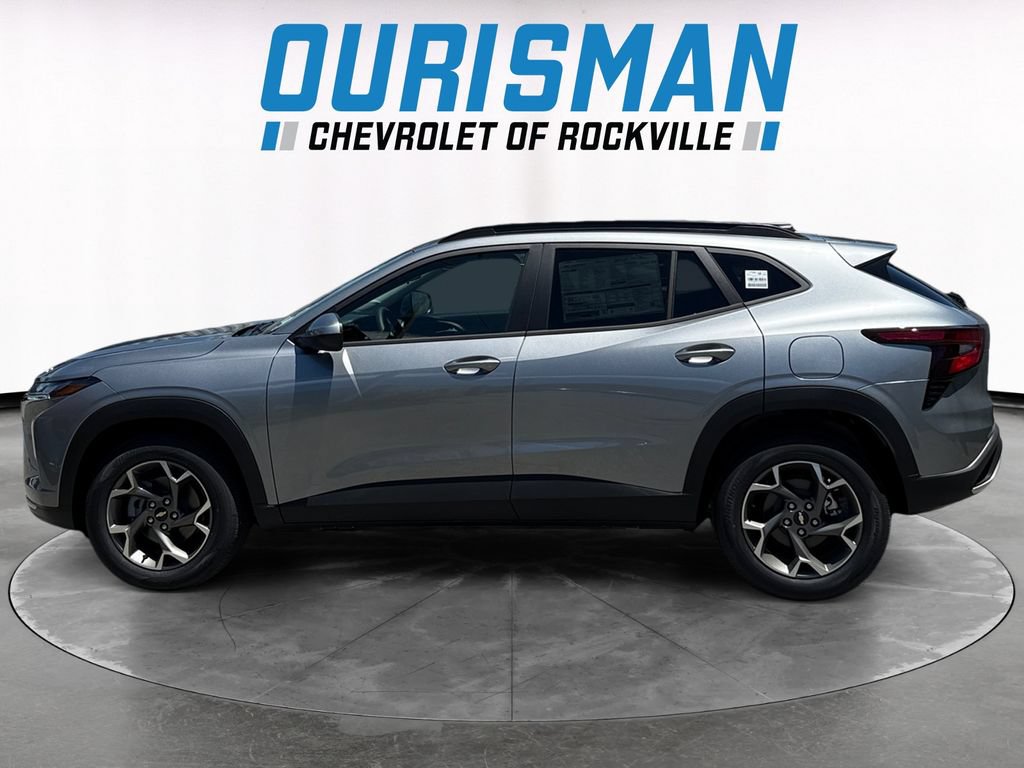New 2026 Chevrolet Trax LT w/ Sunroof Package FWD image 3