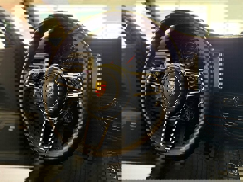 Used 2020 Porsche Macan Turbo image 36