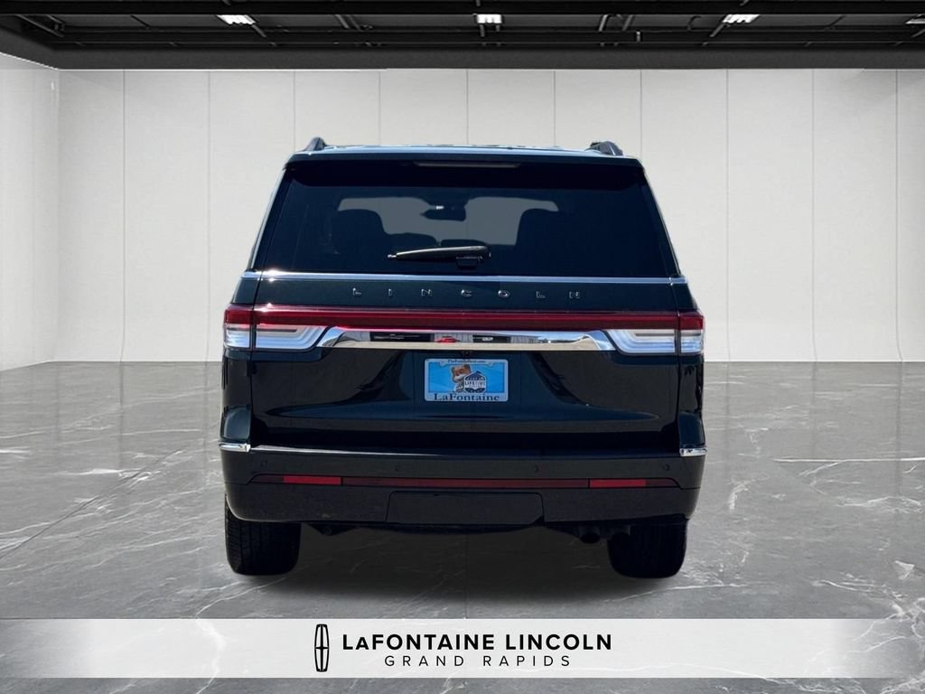 Certified 2022 Lincoln Navigator Black Label AWD/4WD image 4