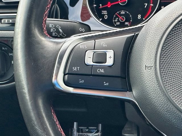 Used 2018 Volkswagen GTI SE w/ SE Leather Package FWD image 40