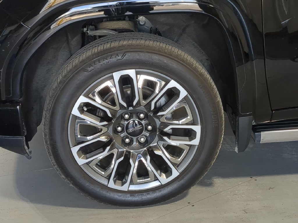 Used 2025 GMC Sierra 1500 Denali Ultimate AWD/4WD image 17