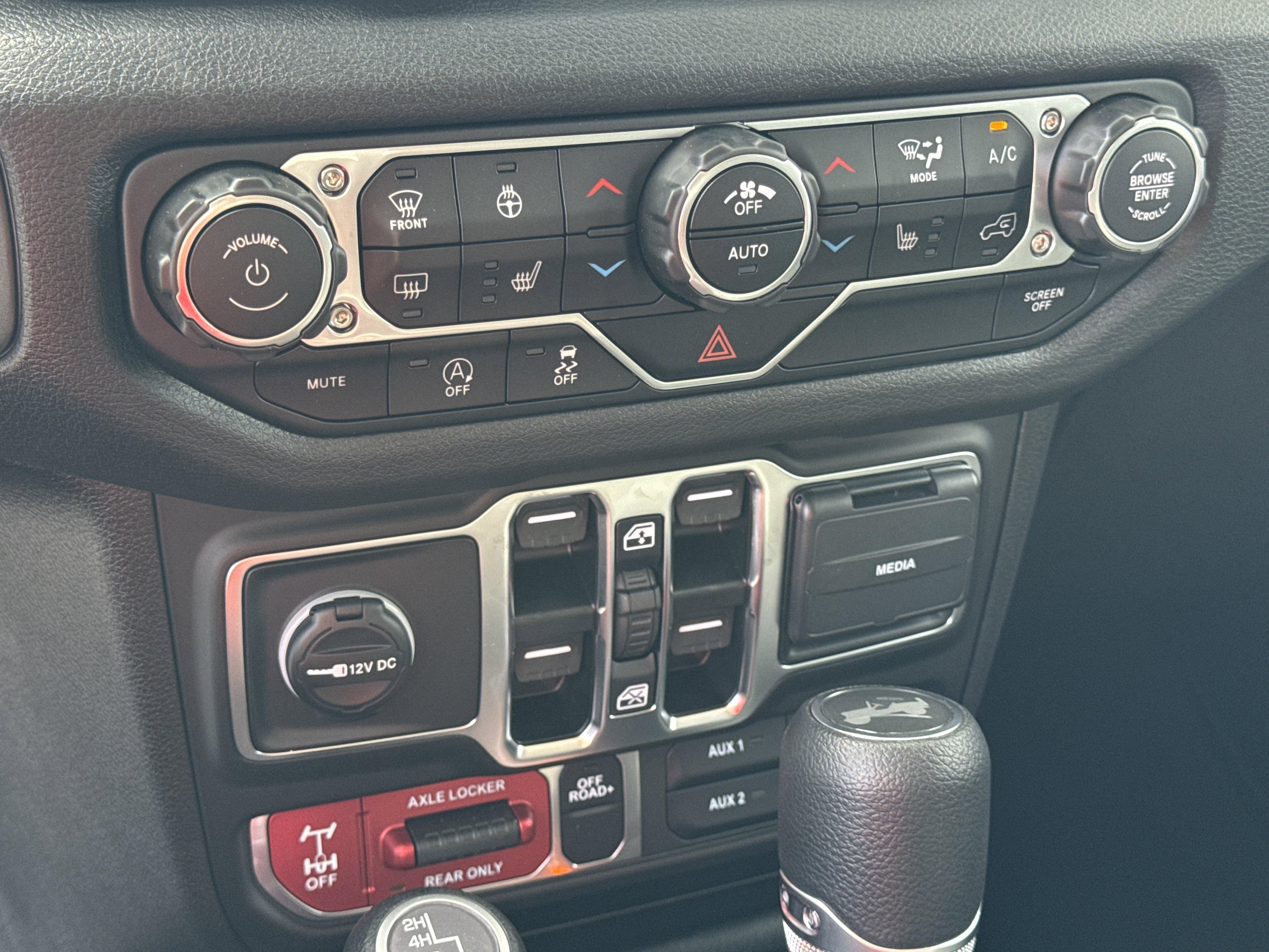 New 2025 Jeep Wrangler Willys image 31