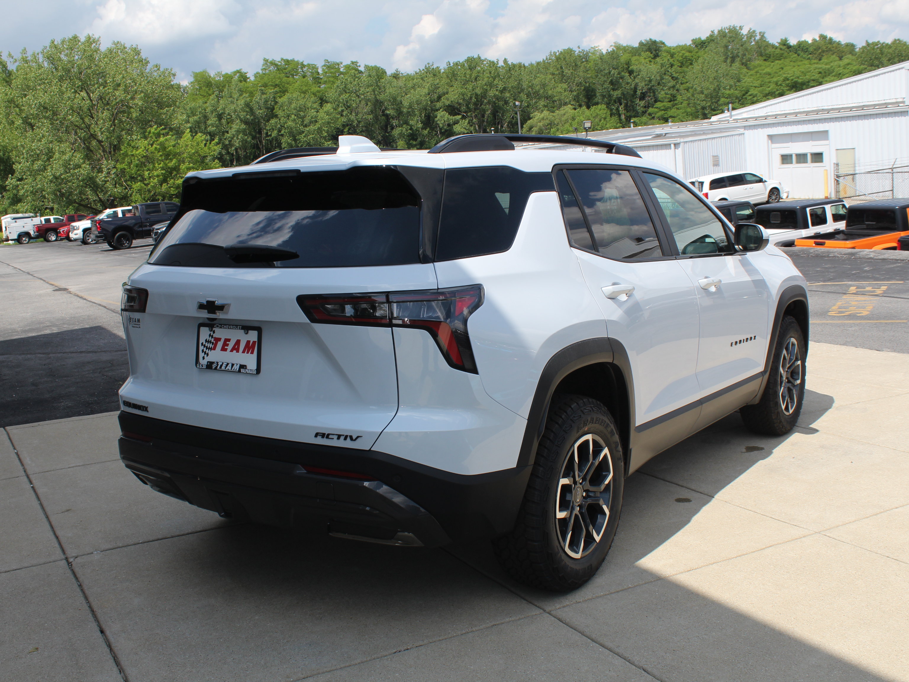New 2026 Chevrolet Equinox ACTIV FWD image 4