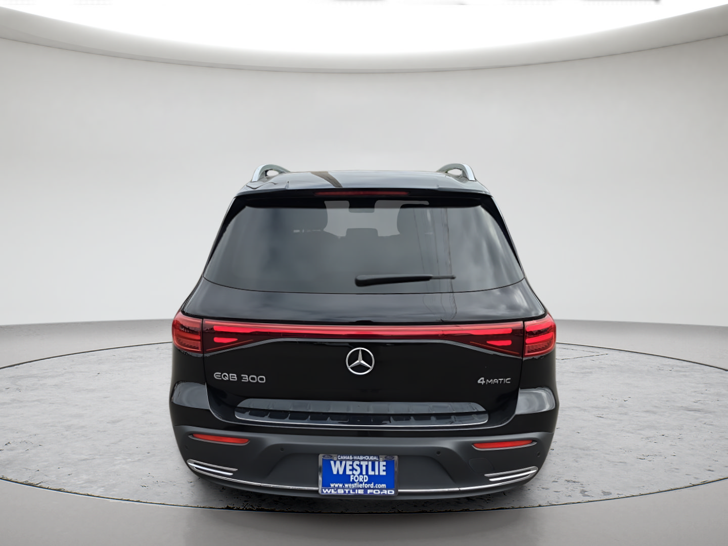 Used 2024 Mercedes-Benz EQB 300 4MATIC image 5