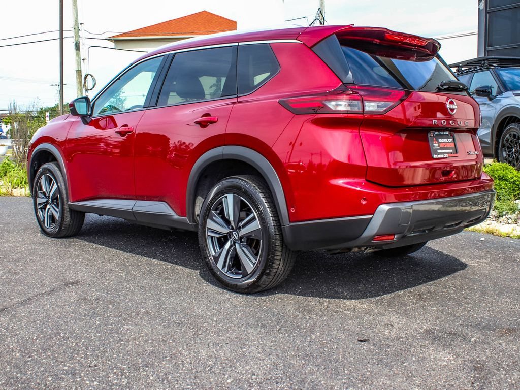 Used 2025 Nissan Rogue SL w/ SL Premium Package AWD/4WD image 4