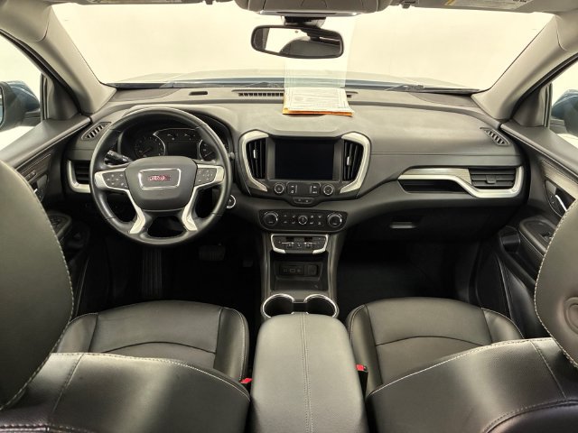 Used 2024 GMC Terrain SLT AWD/4WD image 20